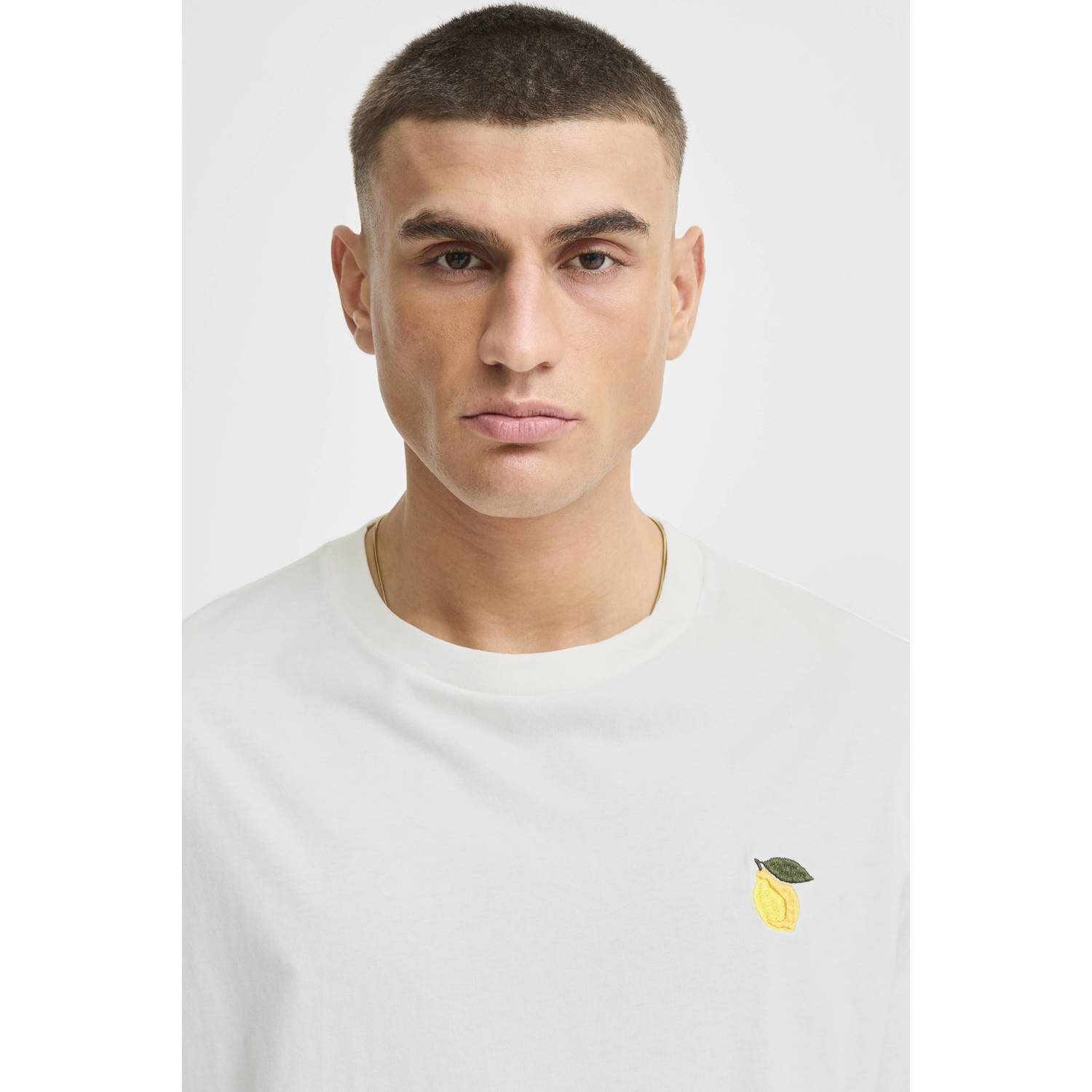 Solid T-shirt wit