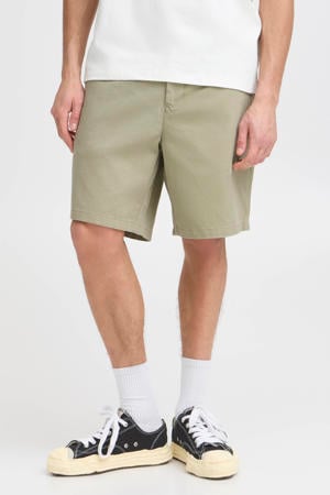 regular chino short