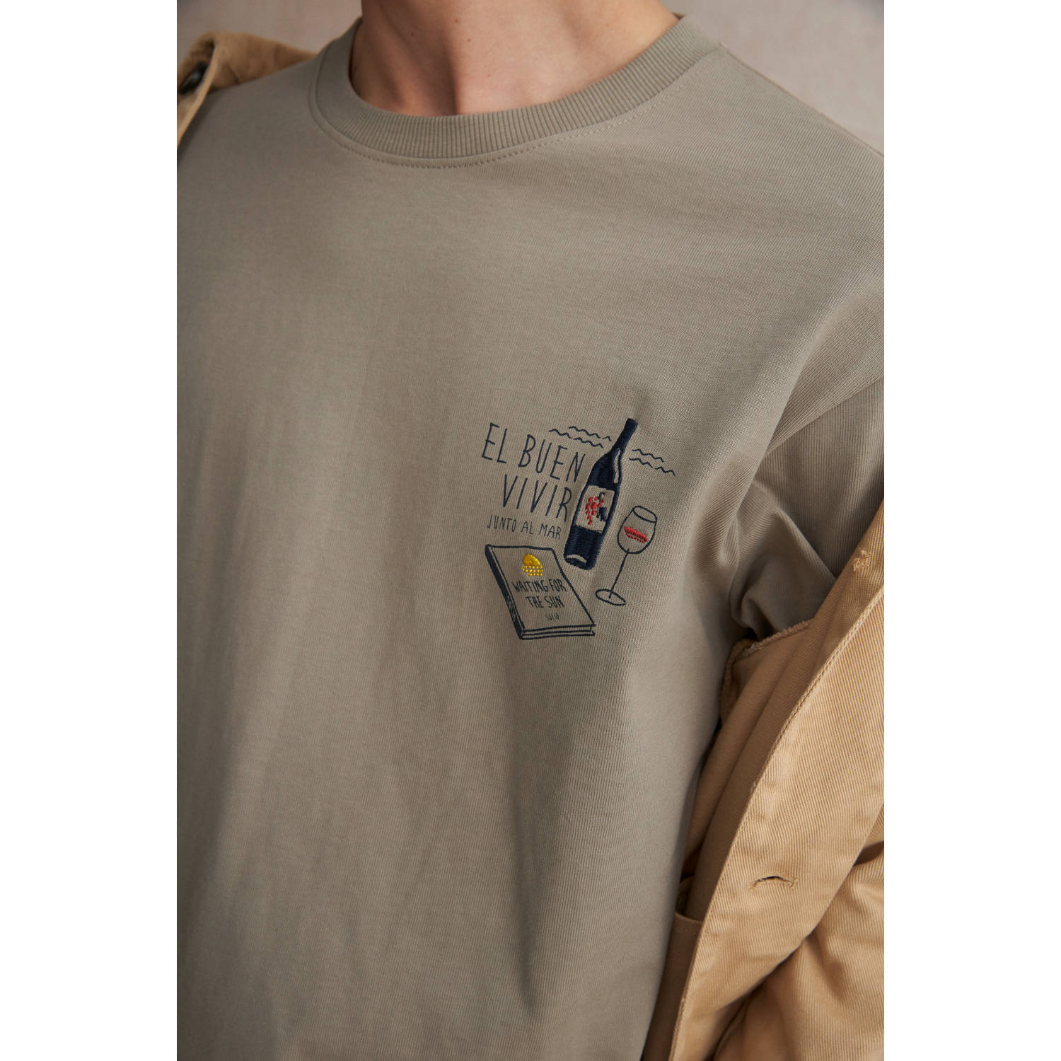 Solid sweater