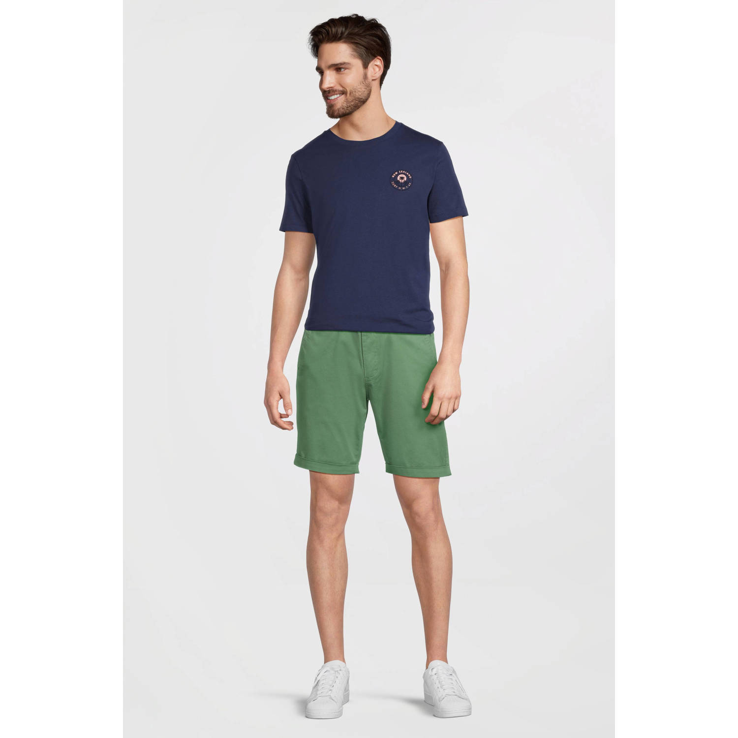 New Zealand Auckland regular chino short groen