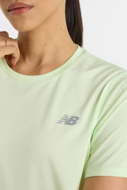 thumbnail: Mintgroene dames New Balance sportshirt van polyester met effen, korte mouwen en ronde hals