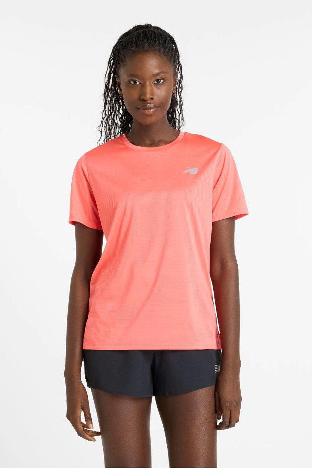 Roze dames New Balance hardloopshirt Essentials van polyester met effen, korte mouwen en ronde hals