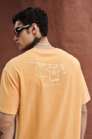 T-shirt golden ochre