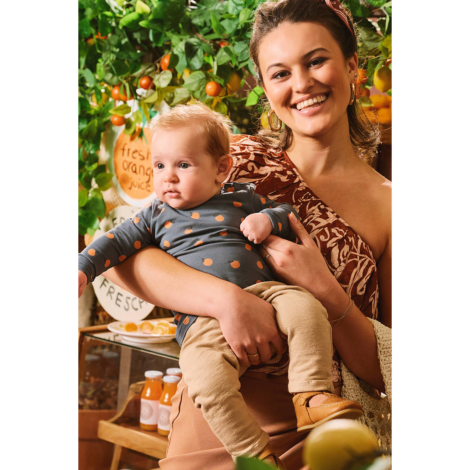 Z8 newborn broek Christiano zand