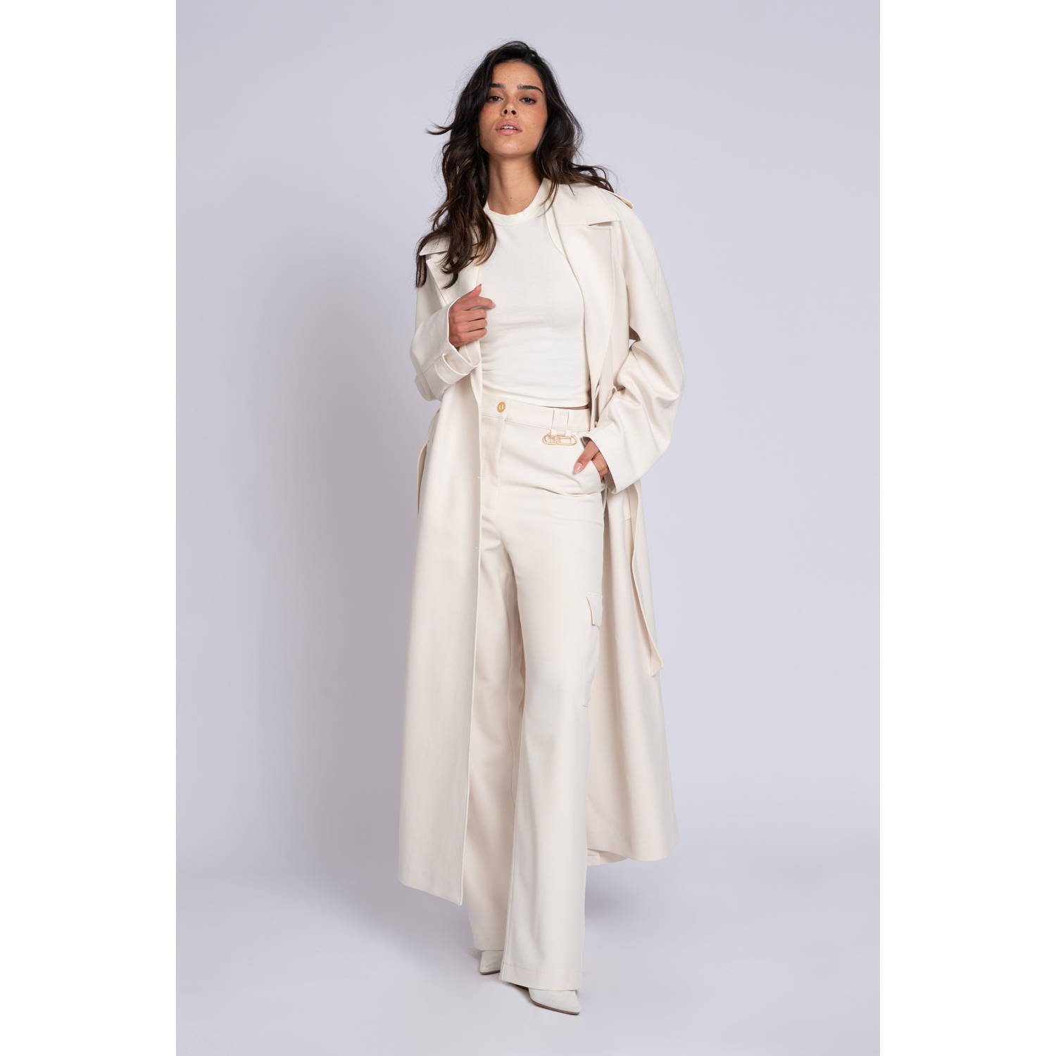 NIKKIE X Franka Vedder trenchcoat ecru