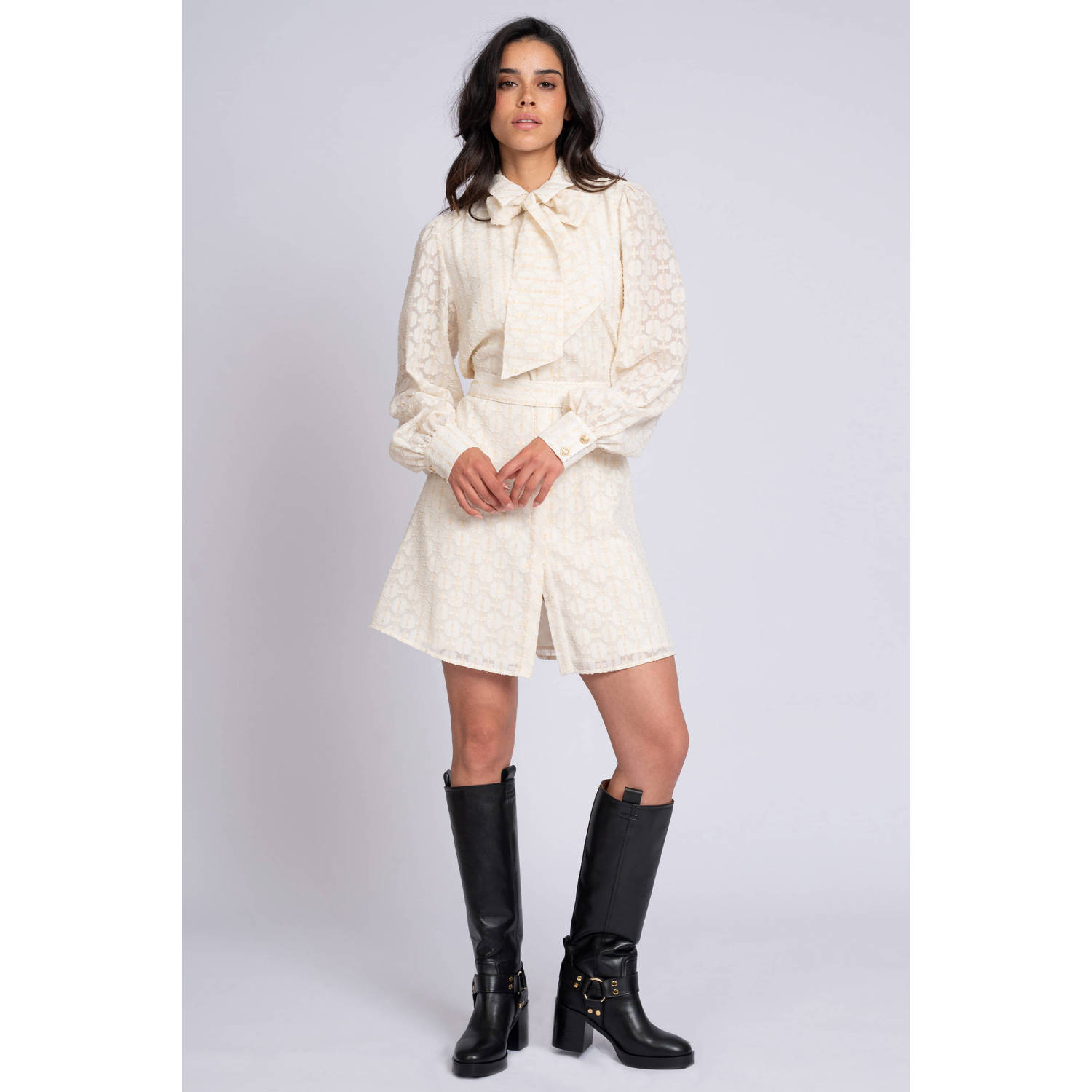 NIKKIE korte jurk met lurex ecru