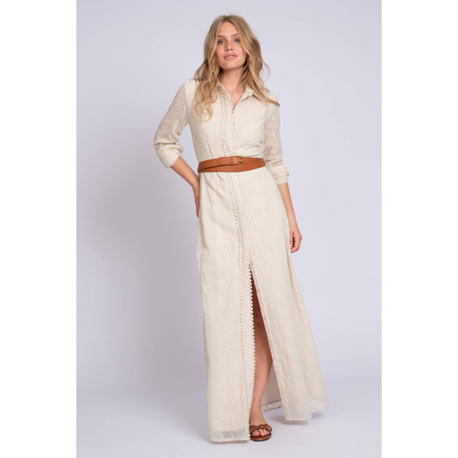 NIKKIE maxi jurk broderie ecru
