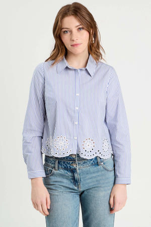 blouse lichtblauw broderie