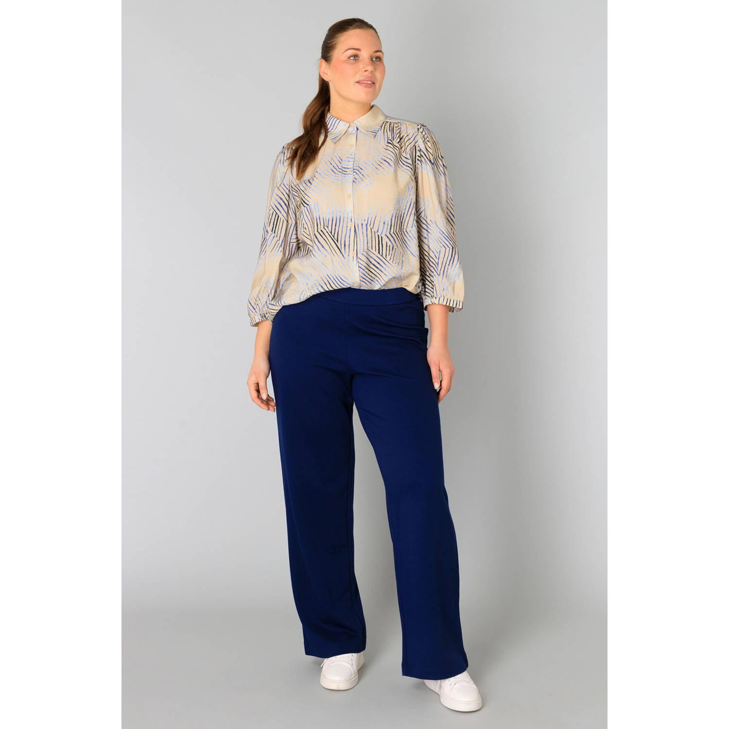 Yesta straight regular waist casual broek donkerblauw