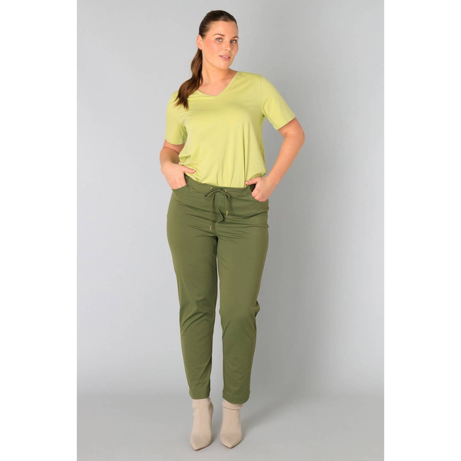 Yesta regular waist broek olijfgroen