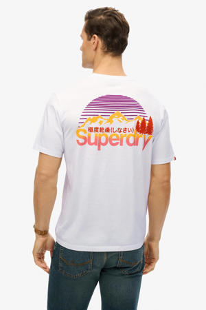T-shirt wit