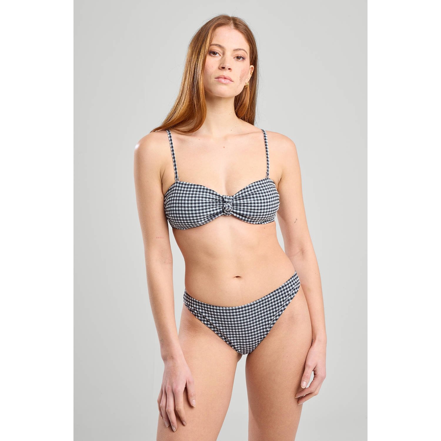 America Today voorgevormde strapless beugel bikinitop Allison zwart wit