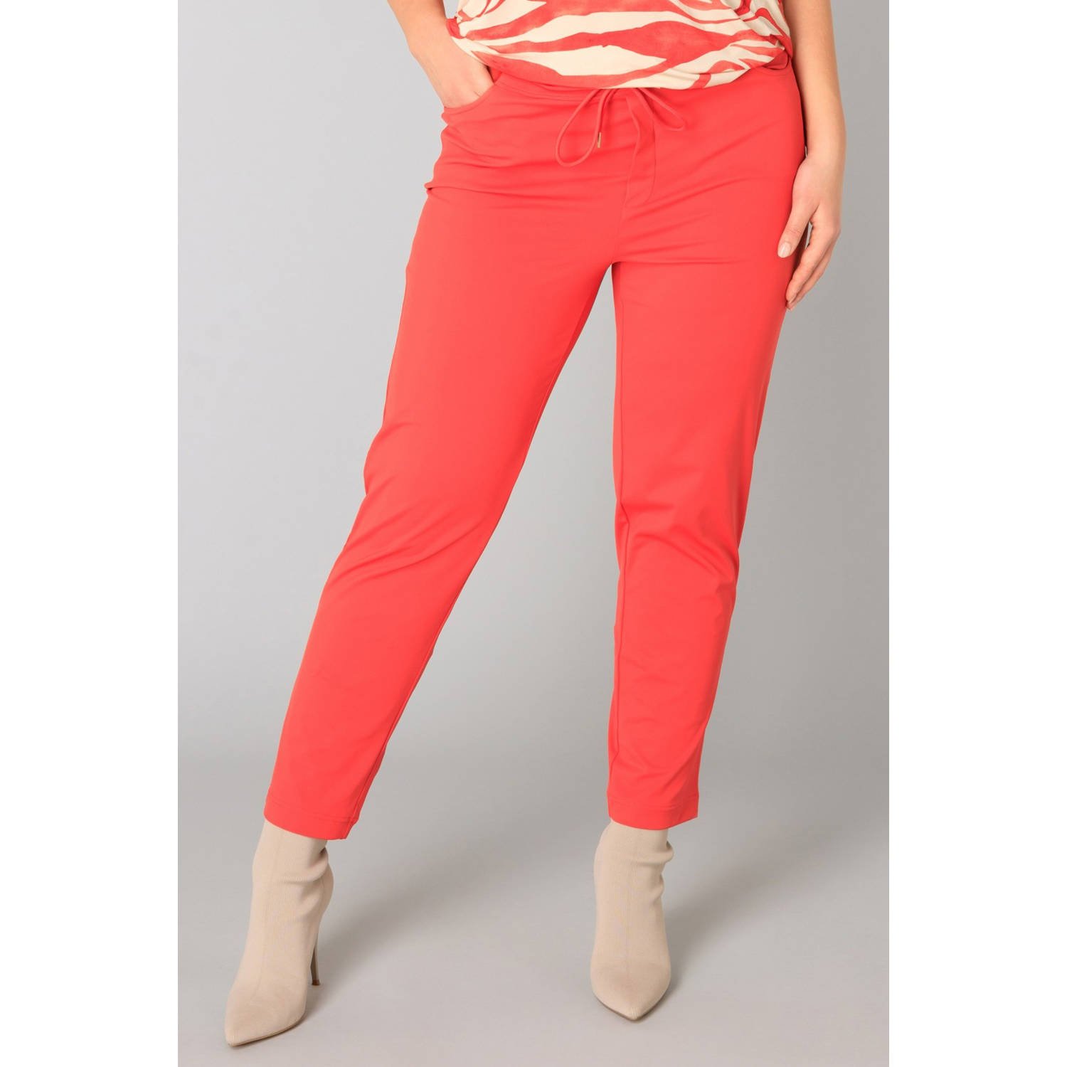 Yesta regular waist broek koraalrood