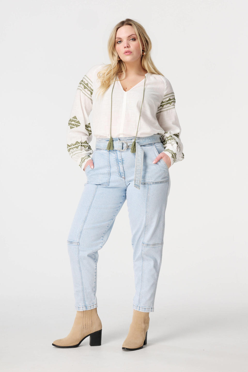 Light blue denim dames MS Mode straight regular waist broek van denim met rits- en knoopsluiting en effen