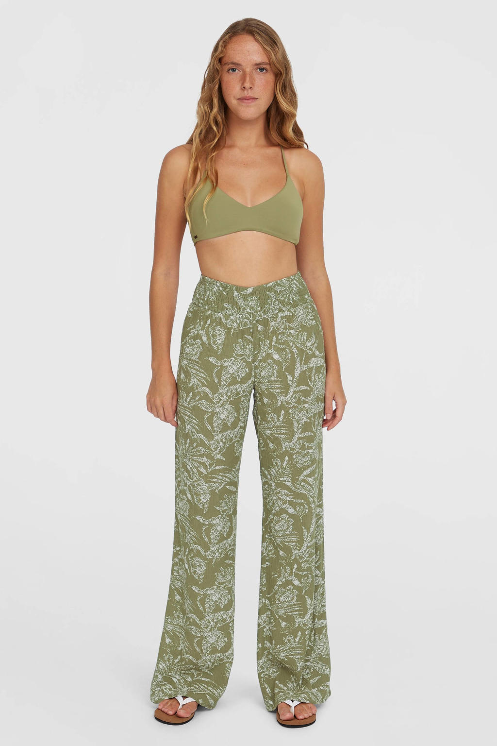 Groene dames O'Neill wide leg high waist broek van viscose met bladprint