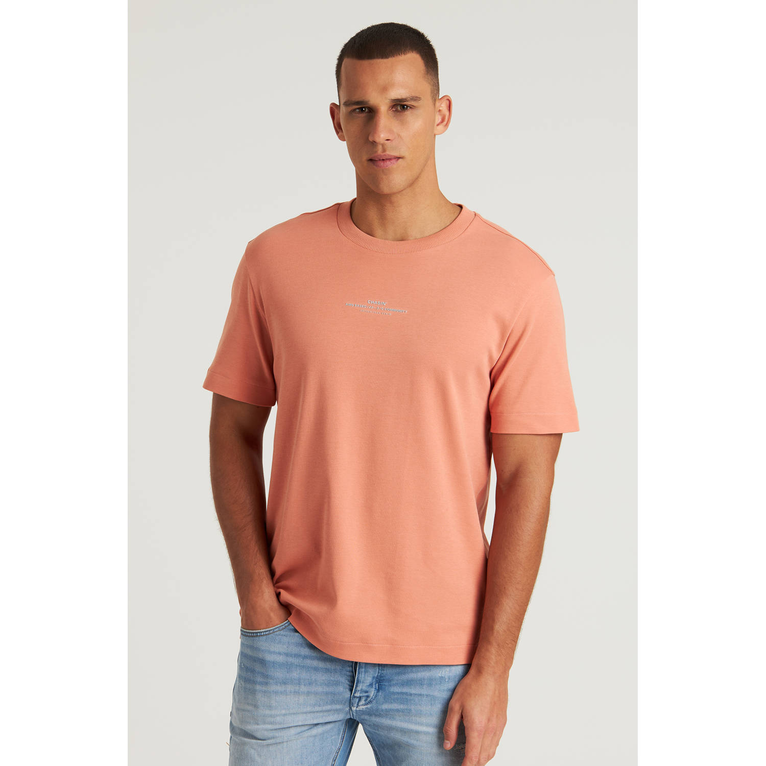 CHASIN' T-shirt zalm