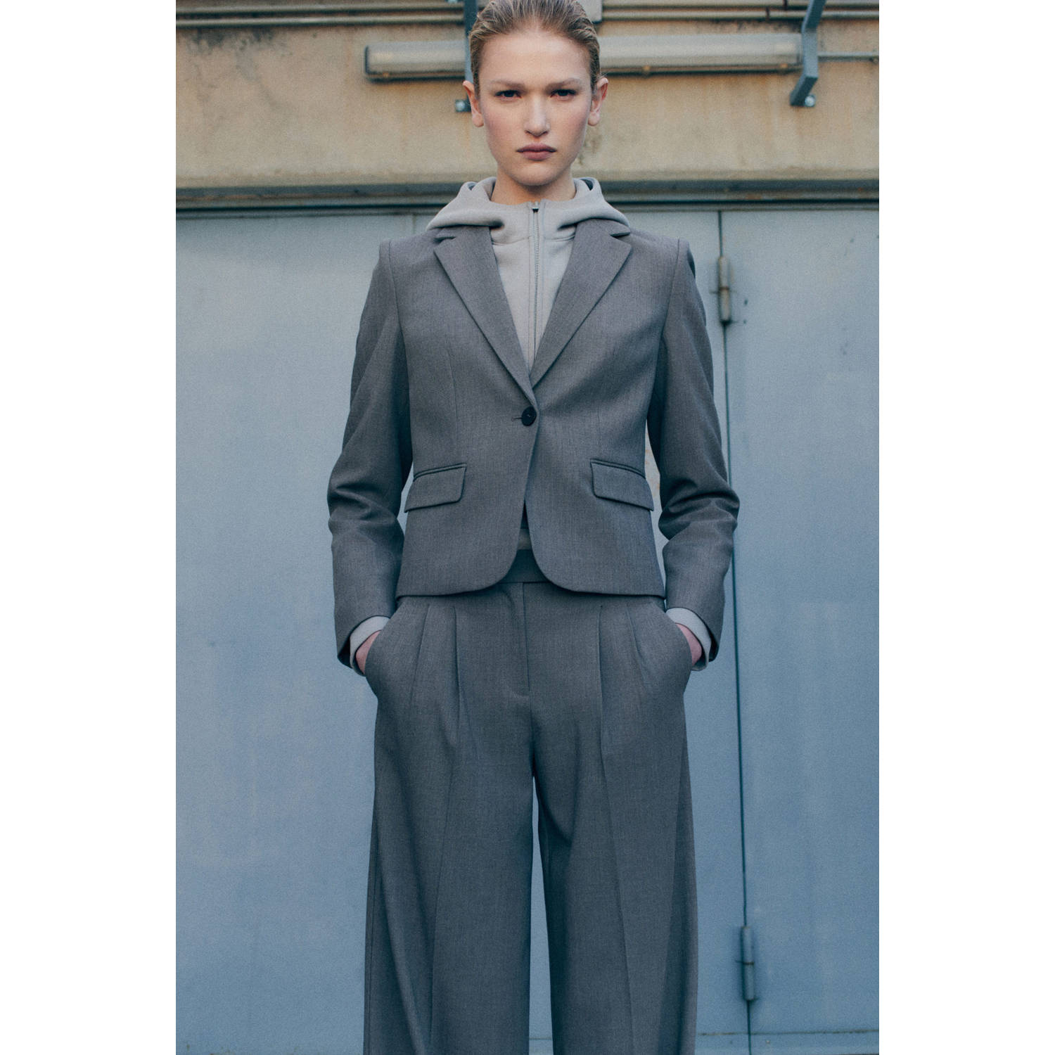 Mango regular blazer grijsbruin