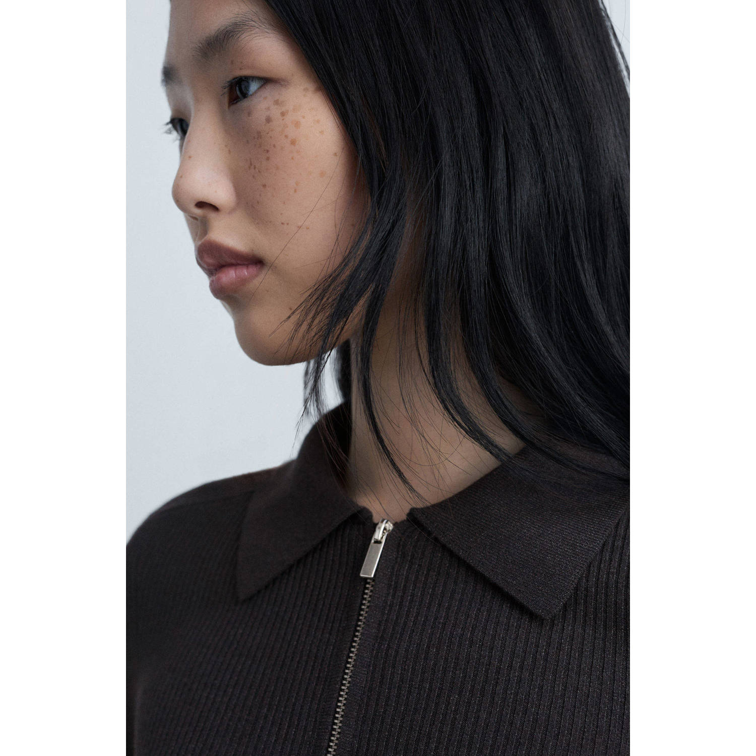 Mango vest antraciet rib gebreid