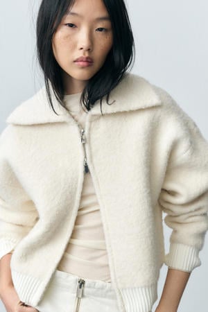 boucle vest ecru