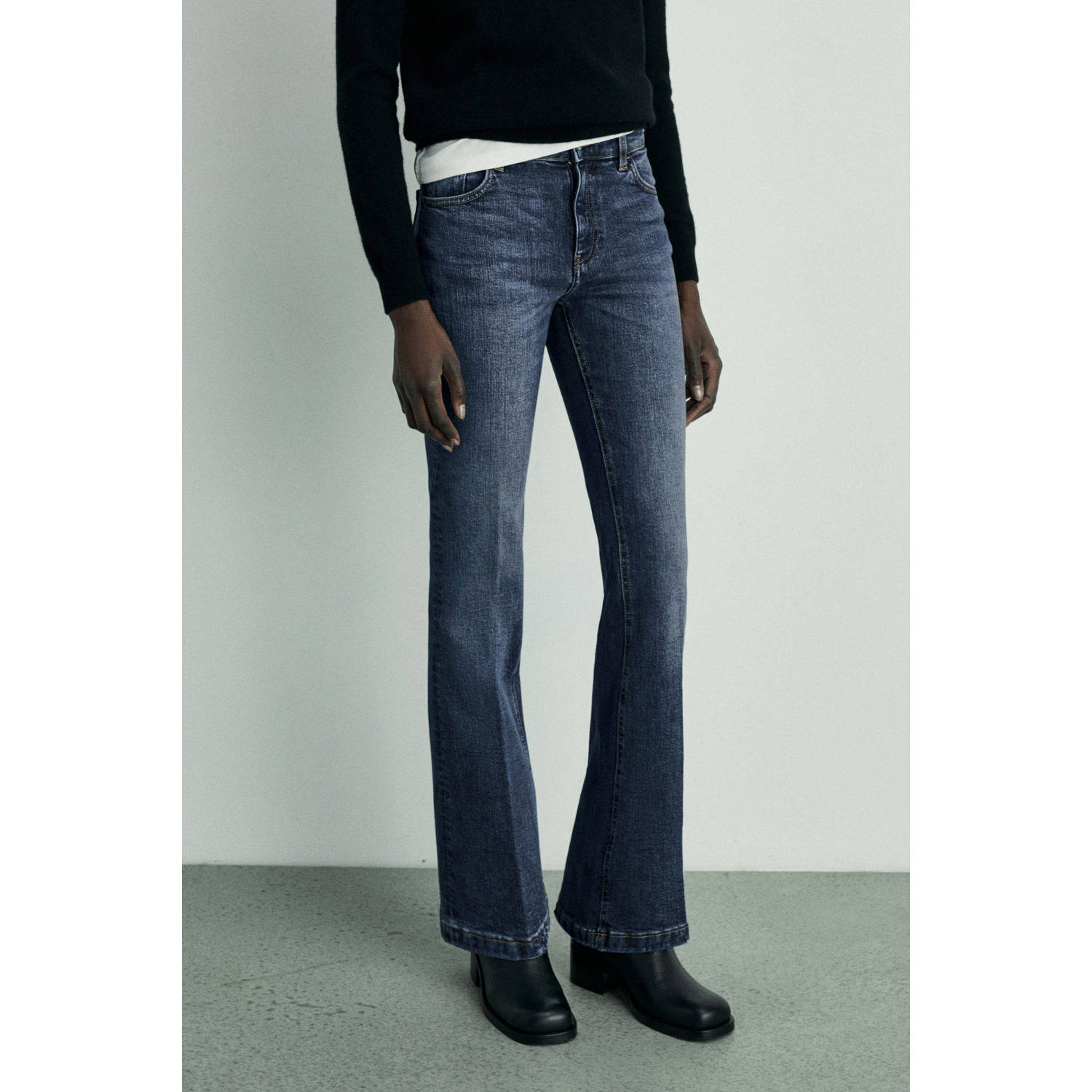 Mango regular waist flared jeans dark blue denim