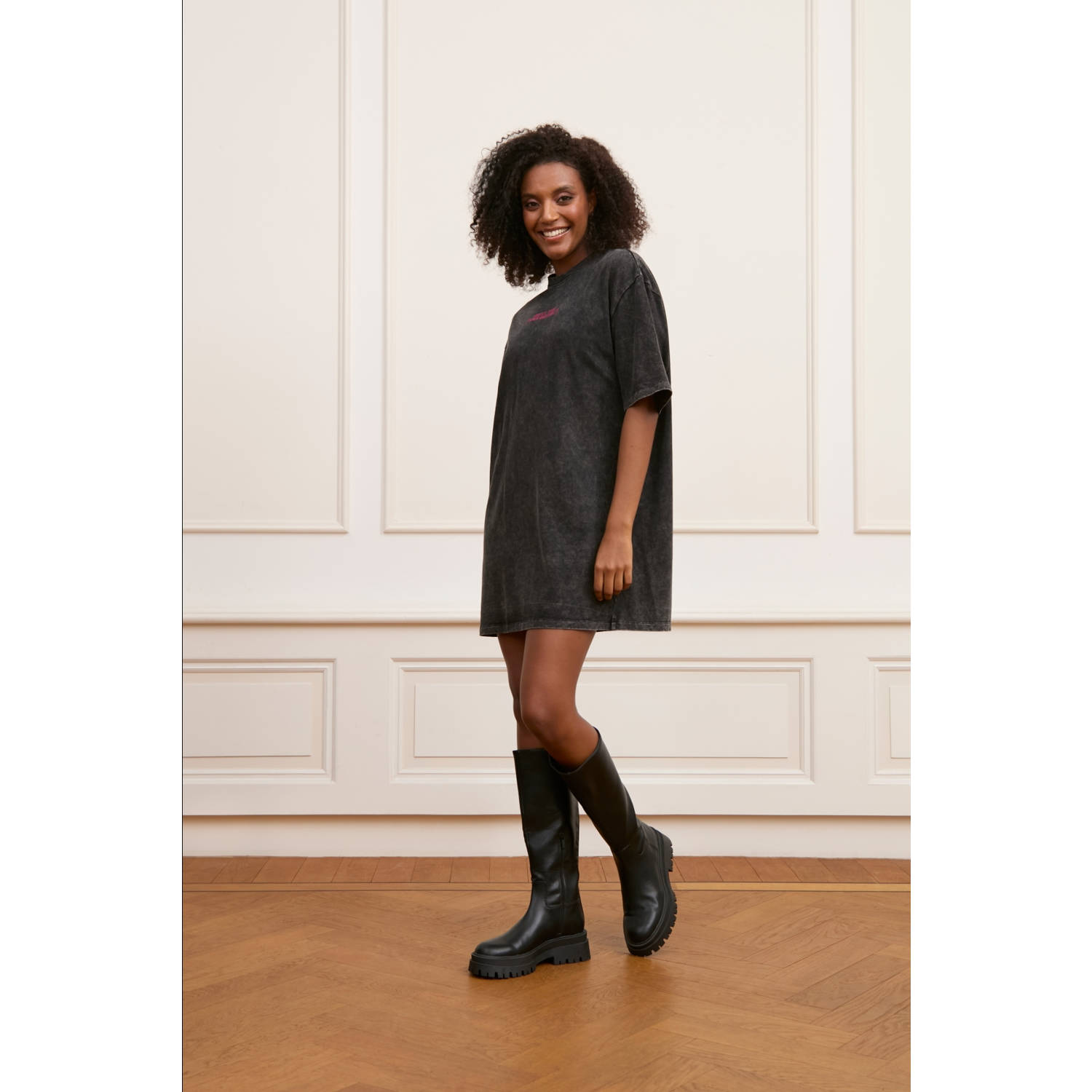 Lofty Manner t-shirtjurk zwart