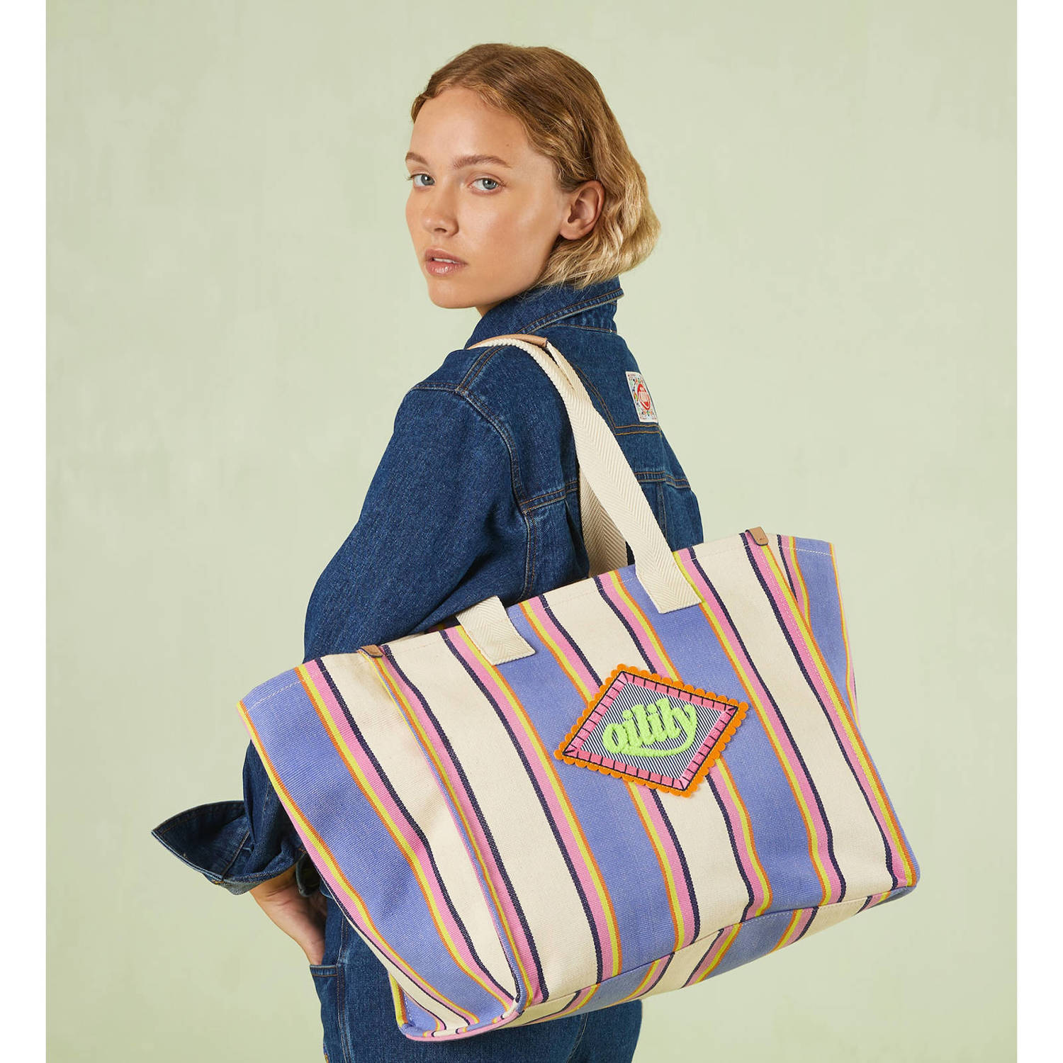 Oilily shopper Sea met strepen blauw ecru
