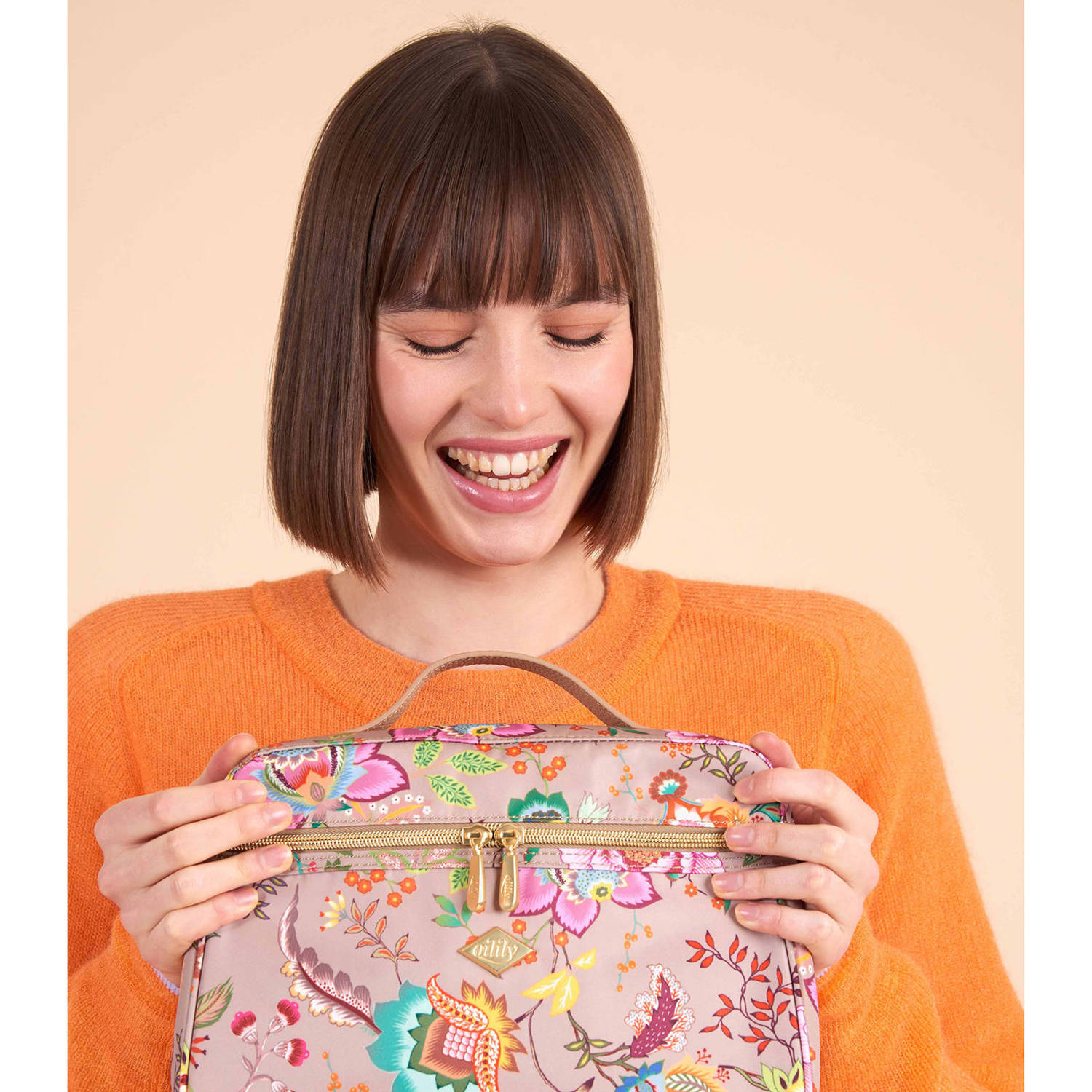 Oilily beautycase Coco met bloemen roze