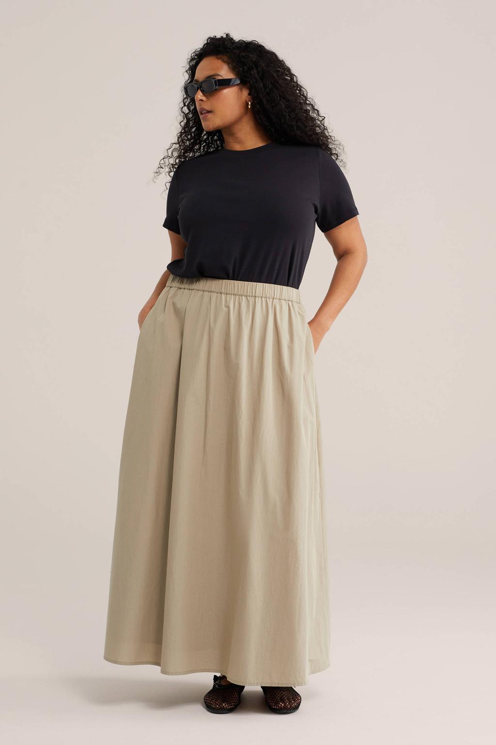 WE Fashion Curve T-shirt zwart
