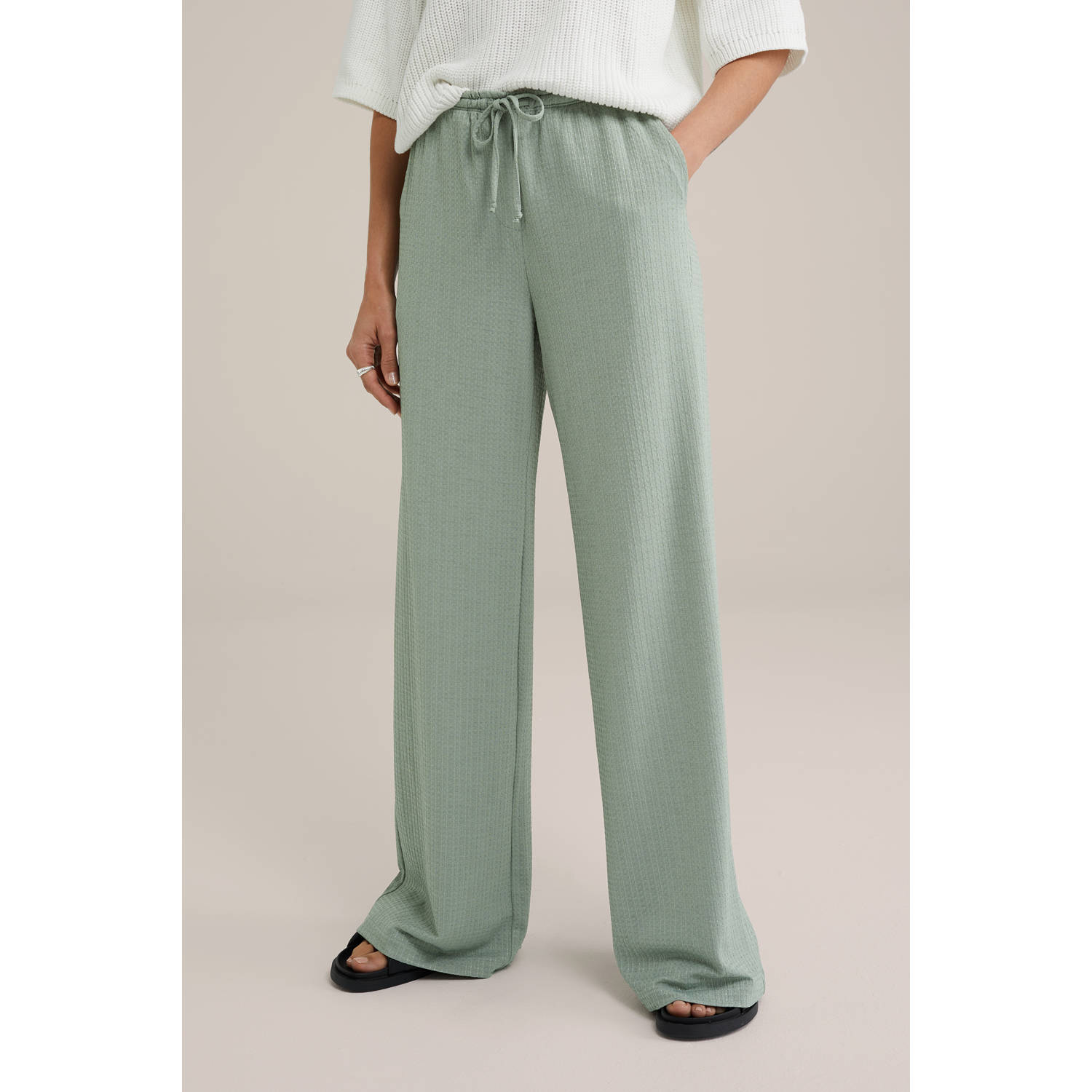 WE Fashion straight regular waist broek lichtgroen