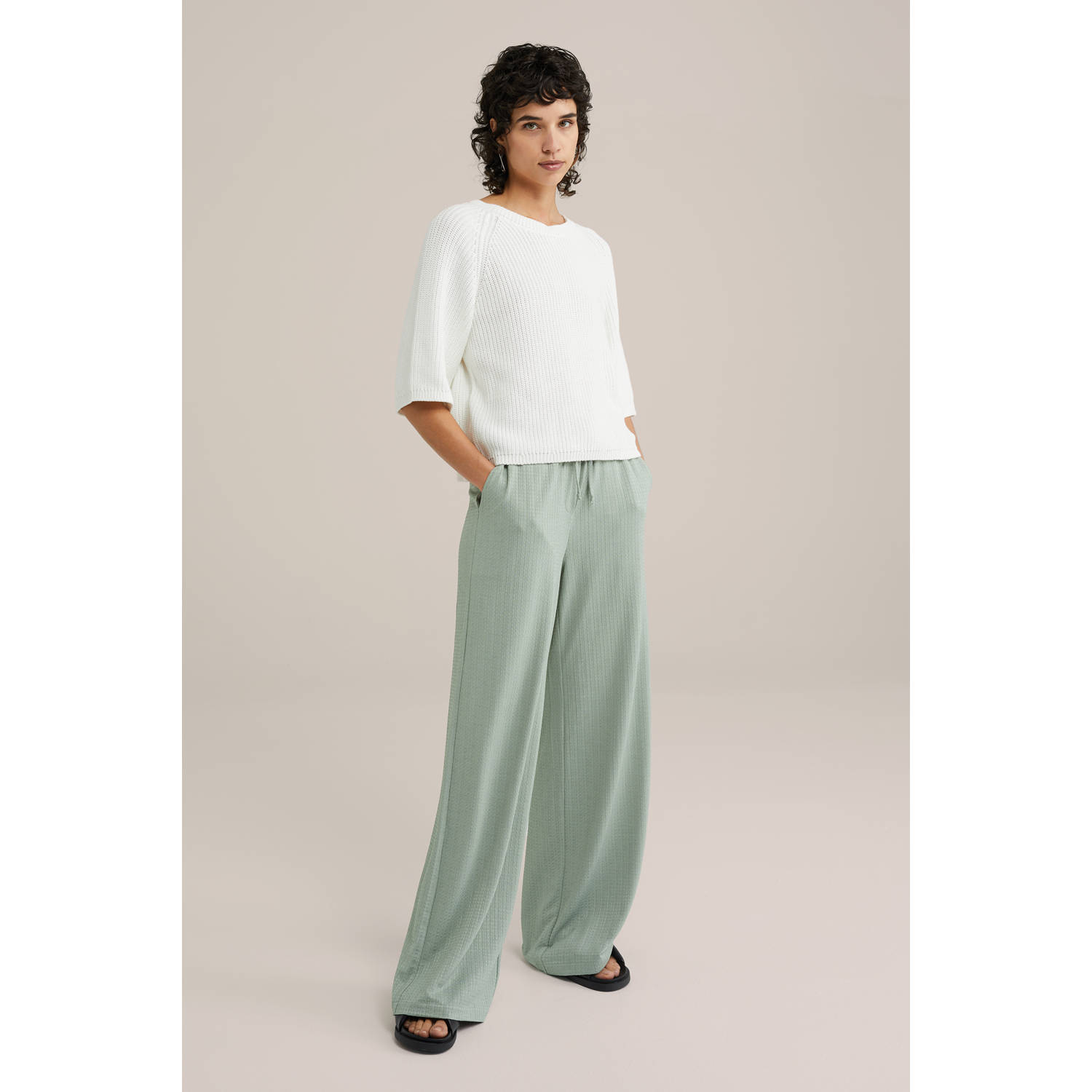WE Fashion straight regular waist broek lichtgroen