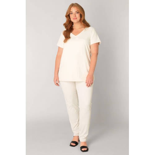 Base Level Curvy T-shirt ecru afbeelding