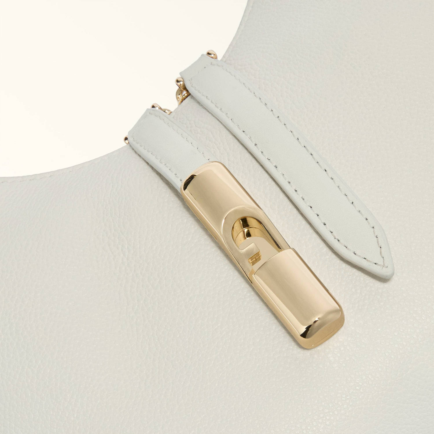 Furla leren schoudertas Goccia S ecru