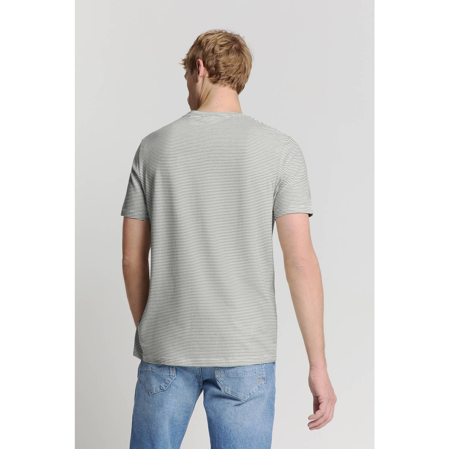 No Excess T-shirt wit