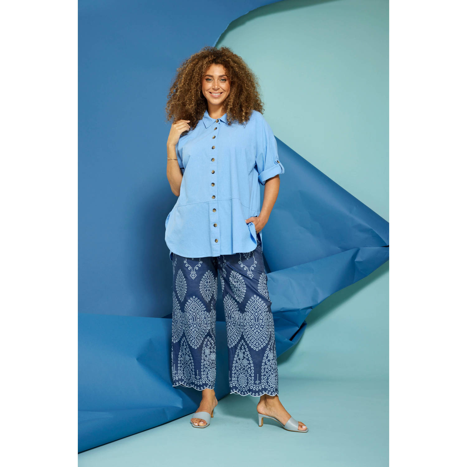 Zhenzi wide leg regular waist broek donkerblauw broderie