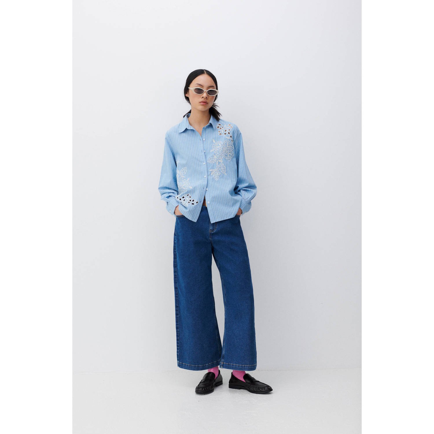 VILA blouse blauw broderie