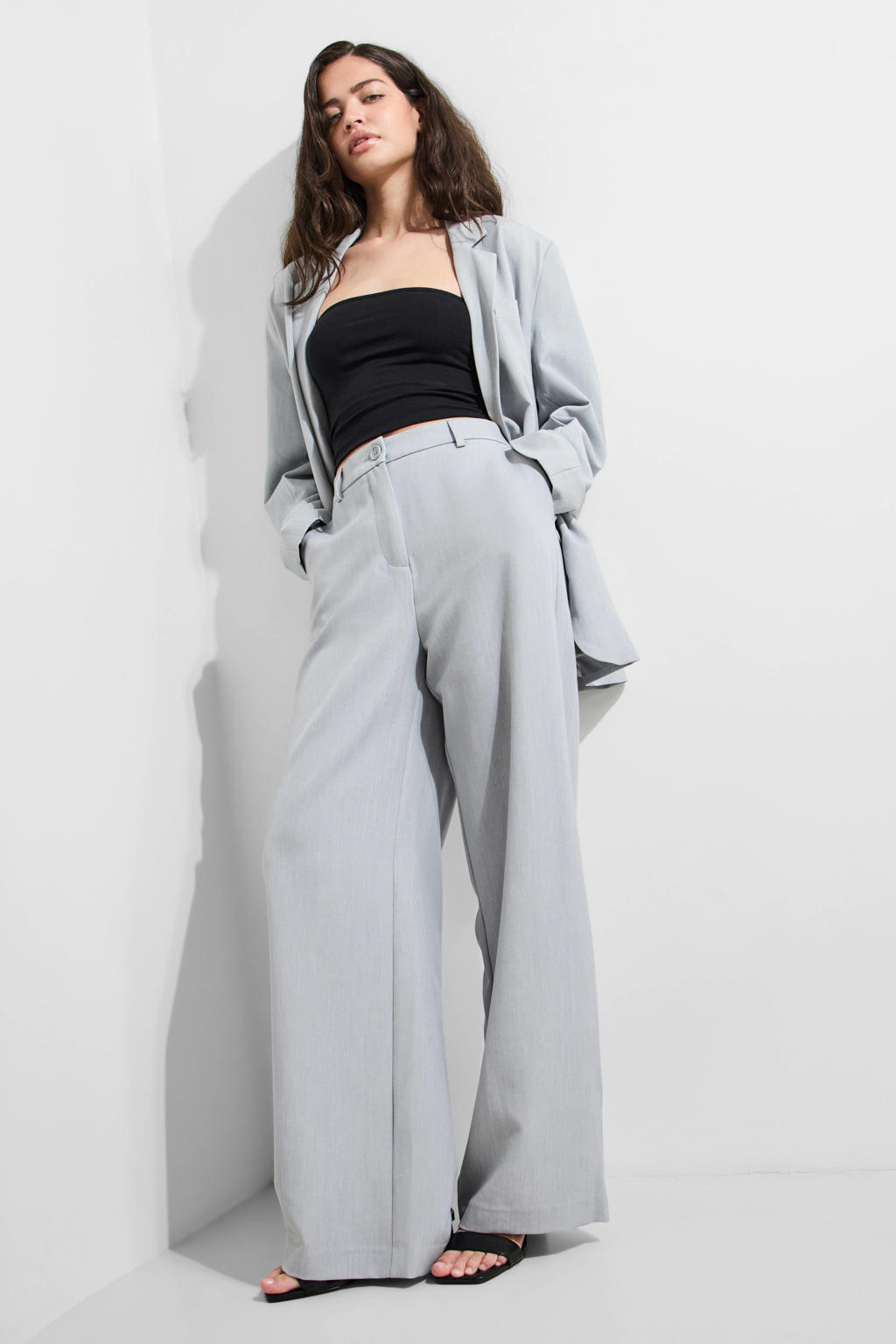 Grijze dames PIECES wide leg high waist broek met rits- en knoopsluiting en effen