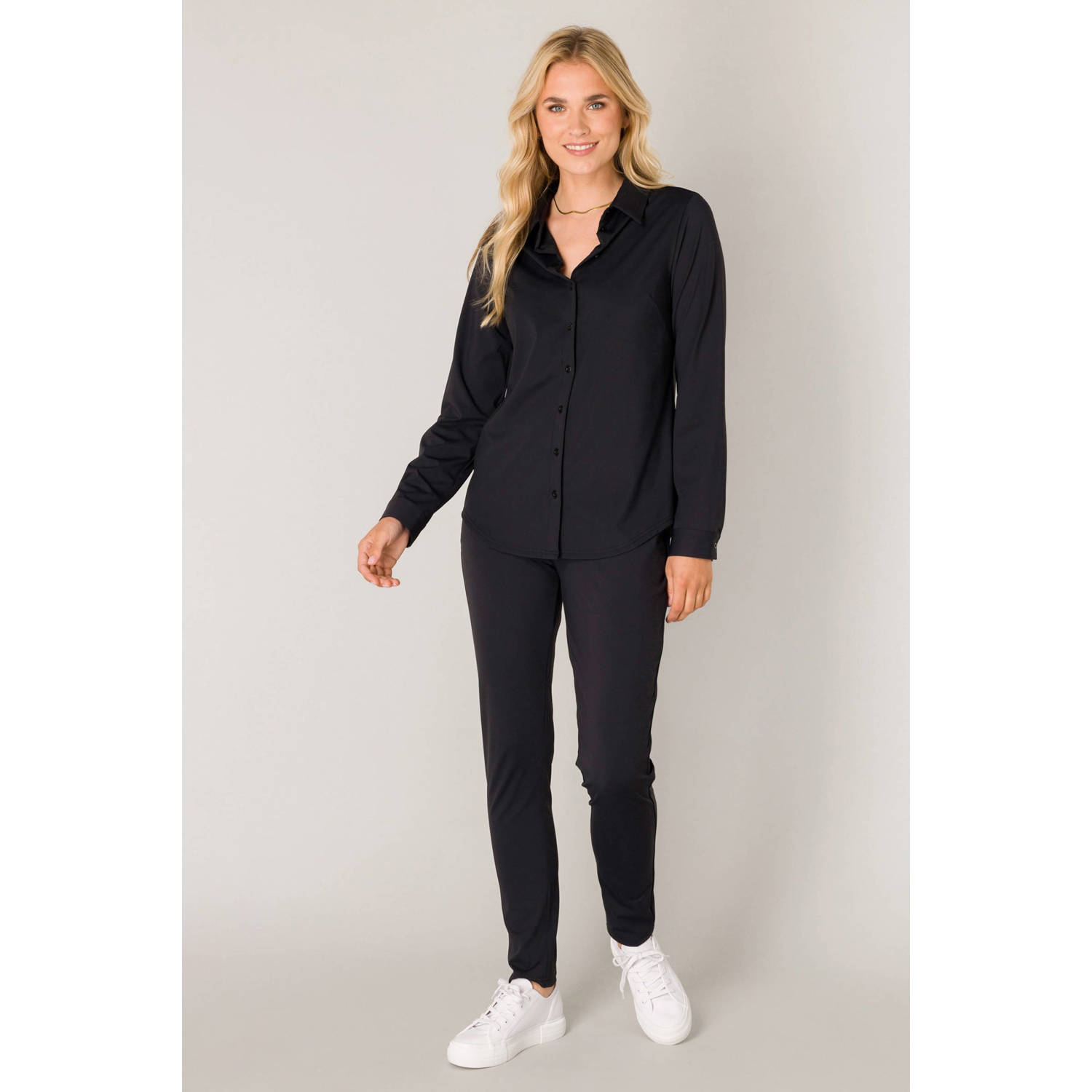 Base Level blouse travelstof zwart