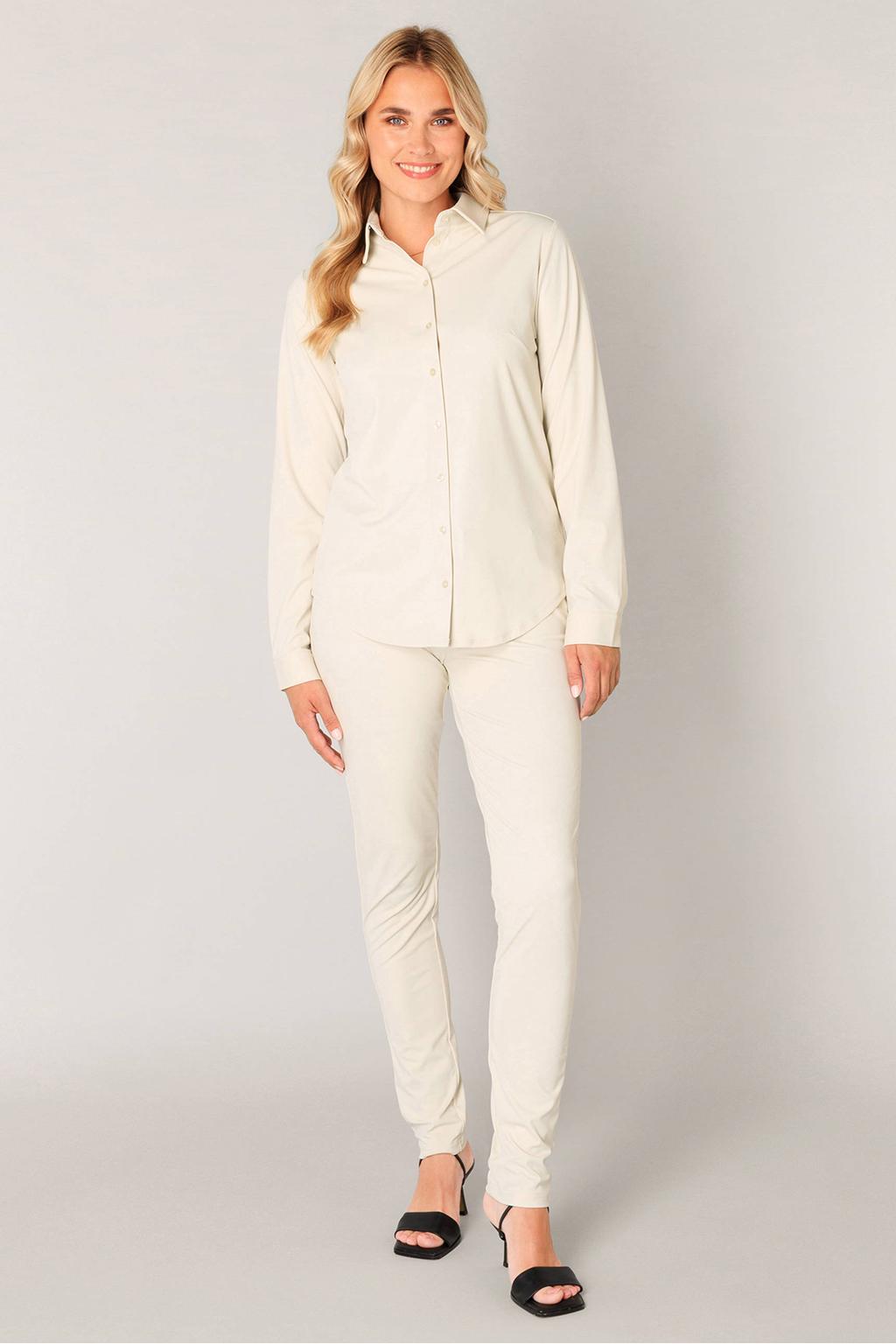 Base Level blouse travelstof zand