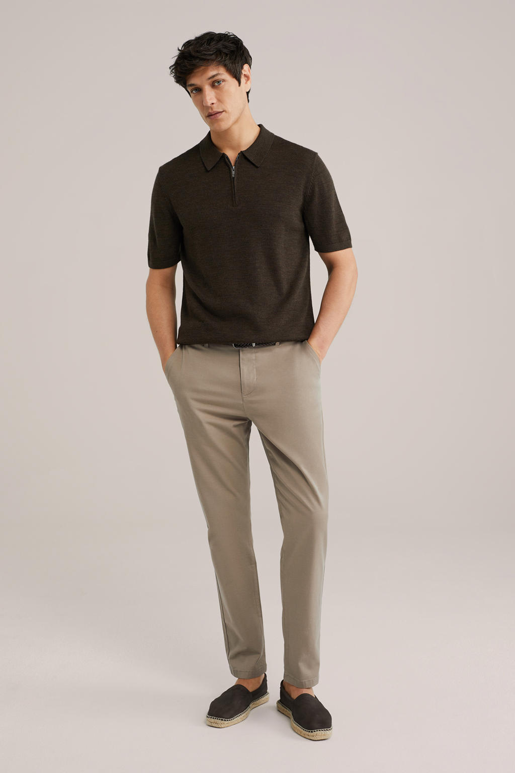 Donkerblauwe heren WE Fashion regular polo gebreid met effen, korte mouwen en halve rits