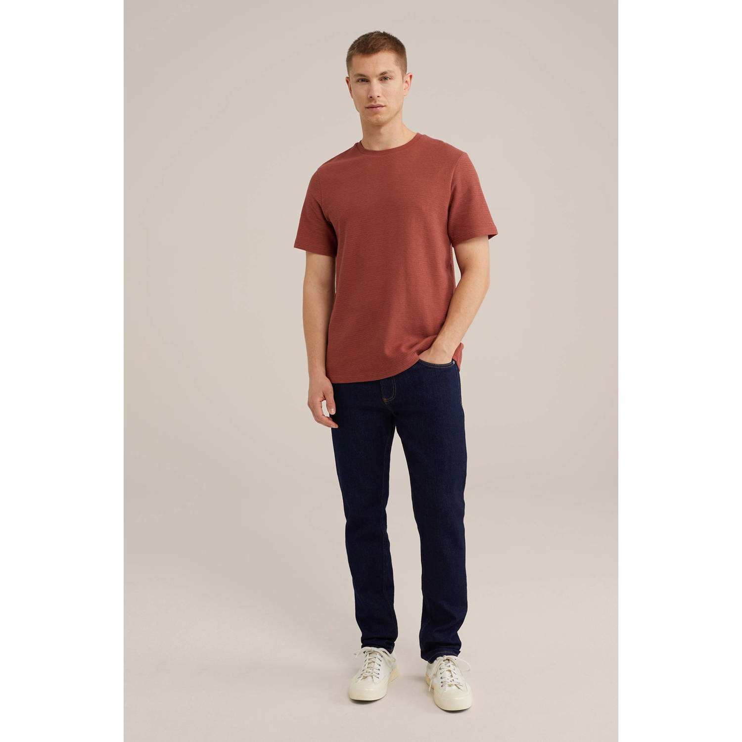 WE Fashion T-shirt met ingebreid patroon roodbruin