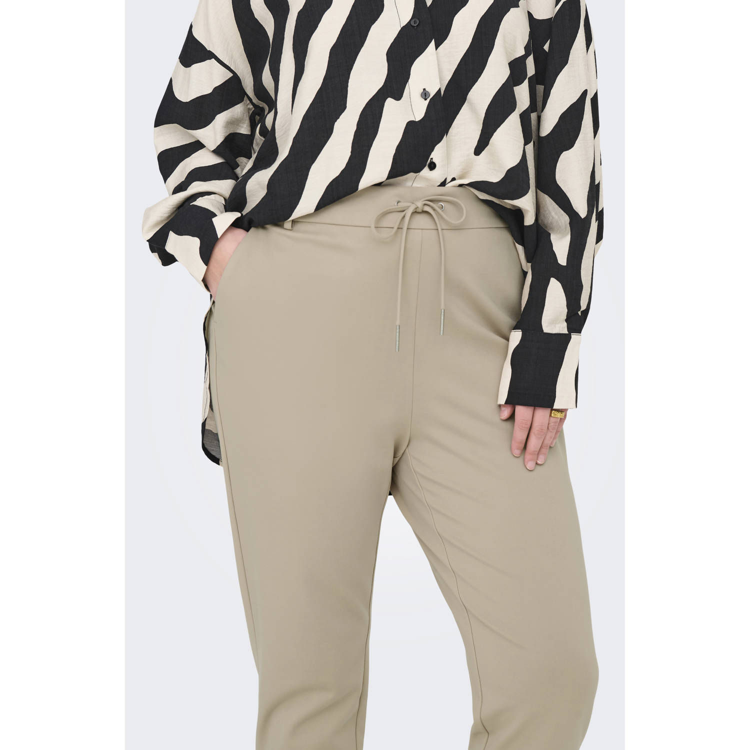 ONLY CARMAKOMA slim regular waist casual broek beige
