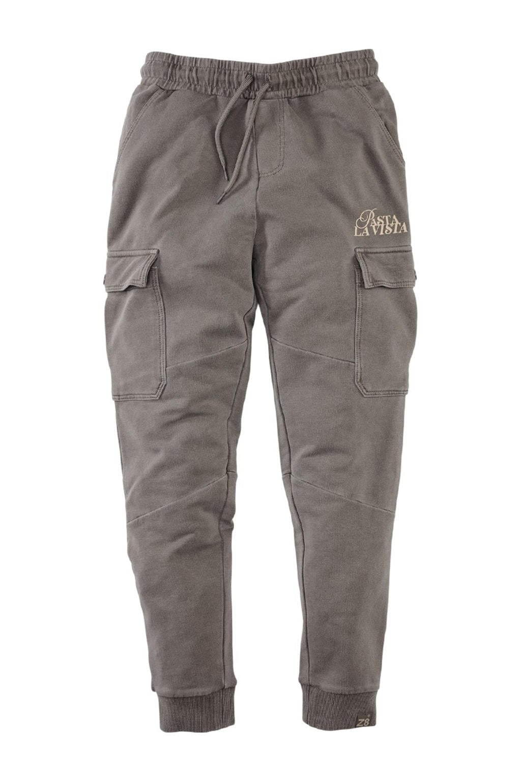 Grijsbruine jongens Z8 kids regular cargo broek Cooper bruin van stretchkatoen met elastische tailleband met koord en effen