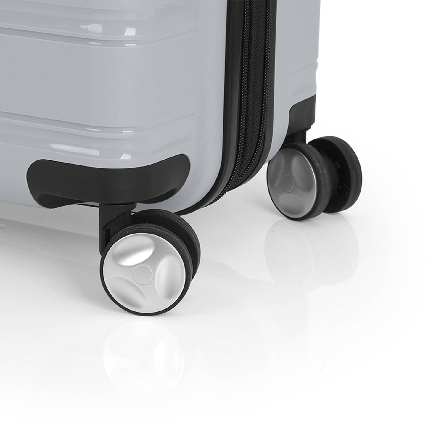 Gabol trolley Uyiko 66 cm. zilverkleurig