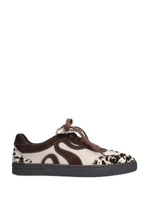 suède sneakers met koeienprint bruin