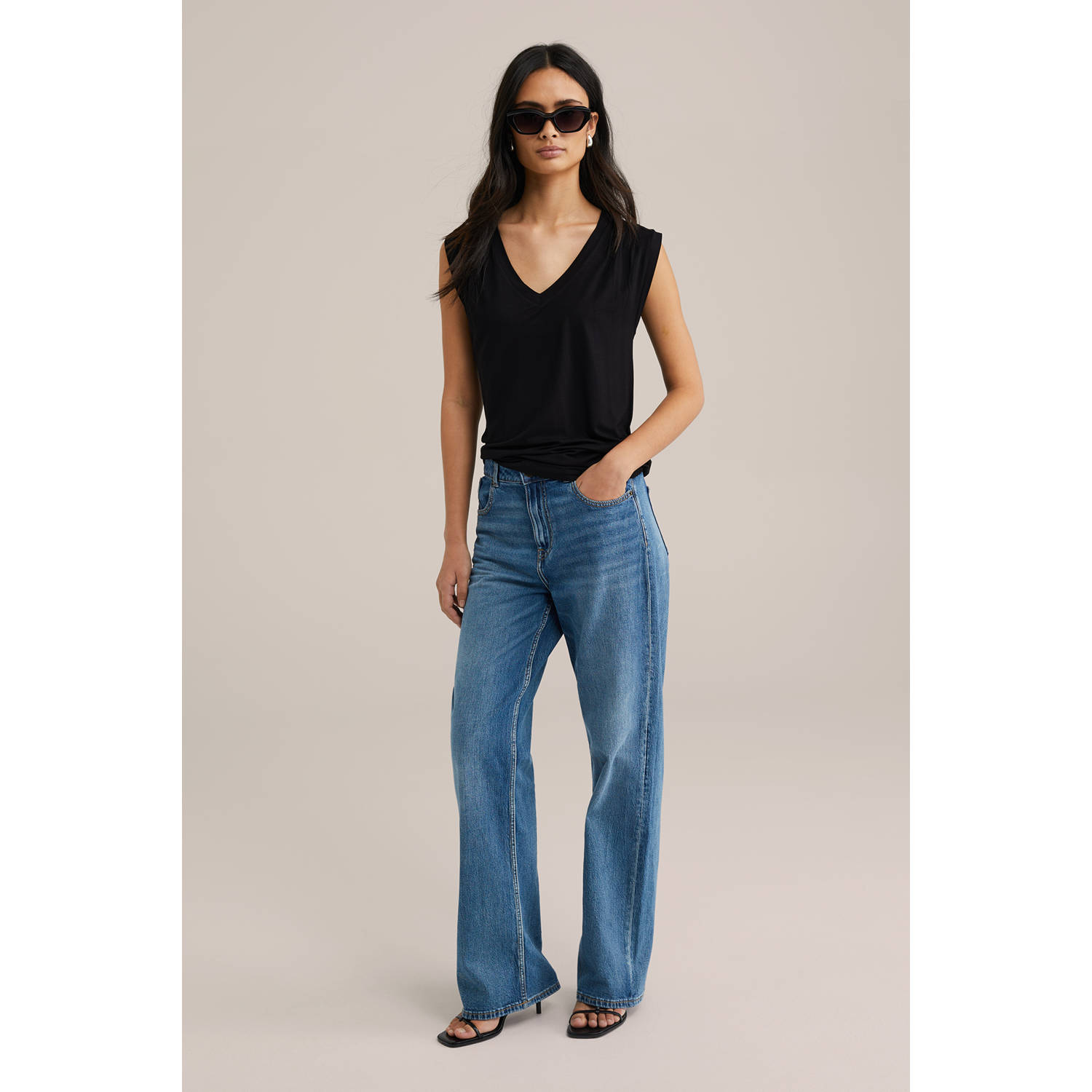 WE Fashion mouwloze top zwart