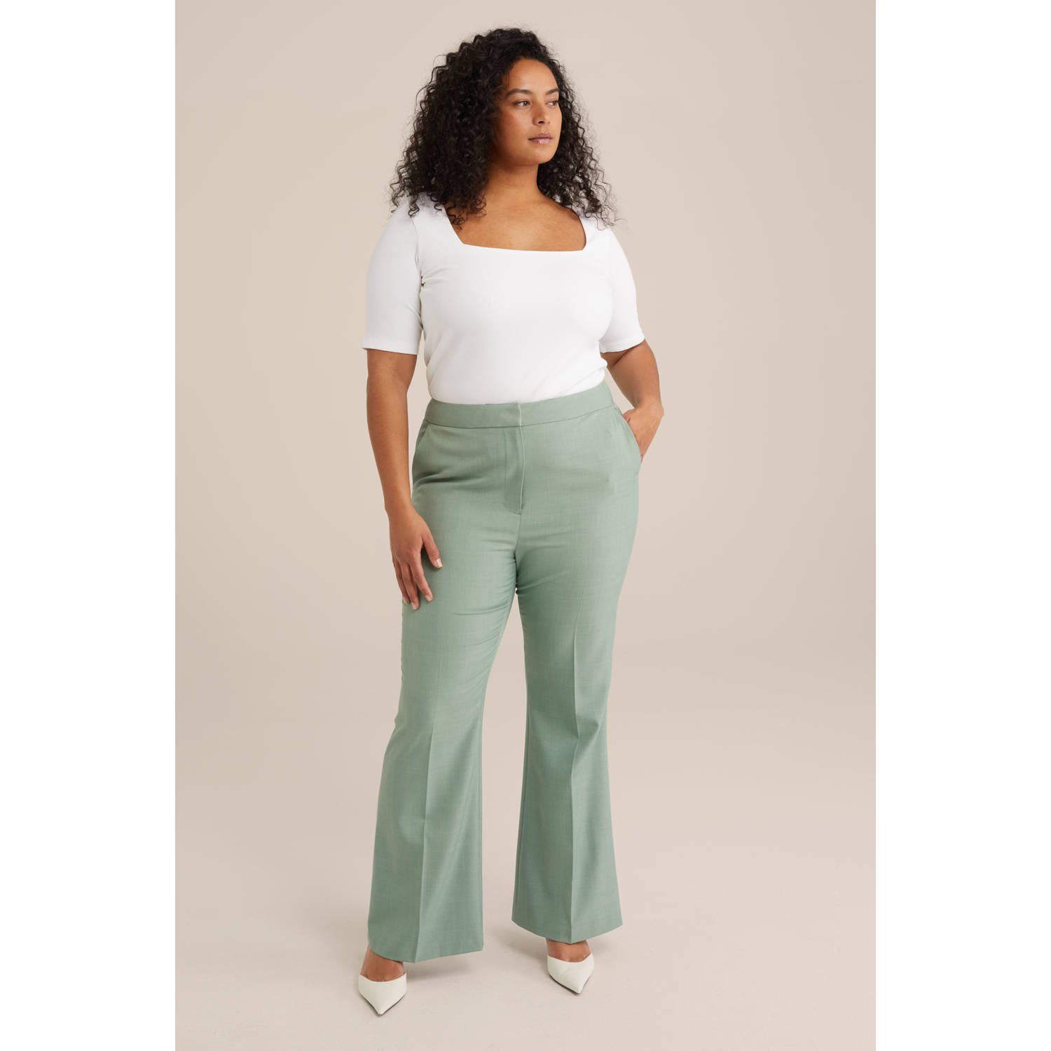 WE Fashion Curve top wit rib gebreid