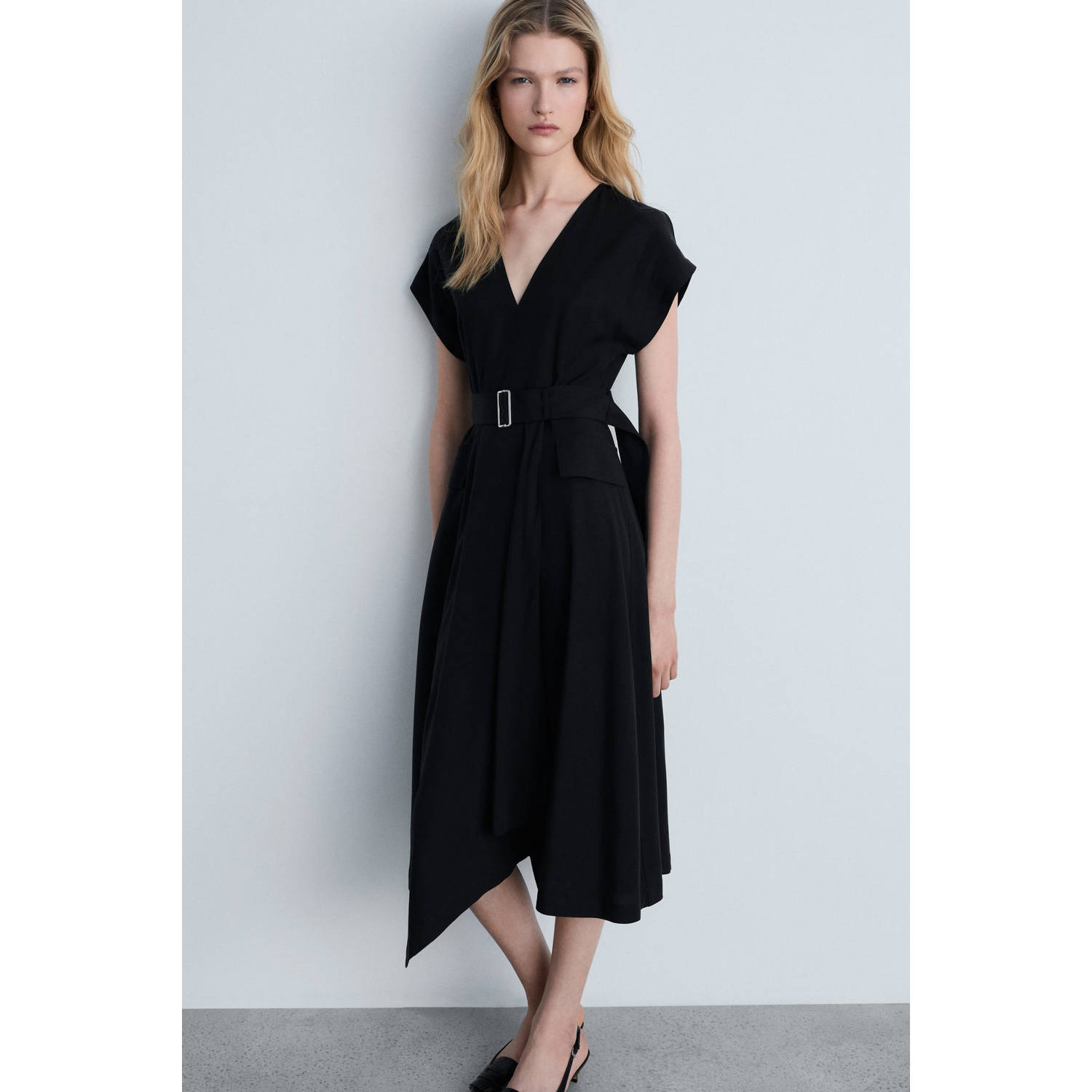 Mango midi jurk zwart