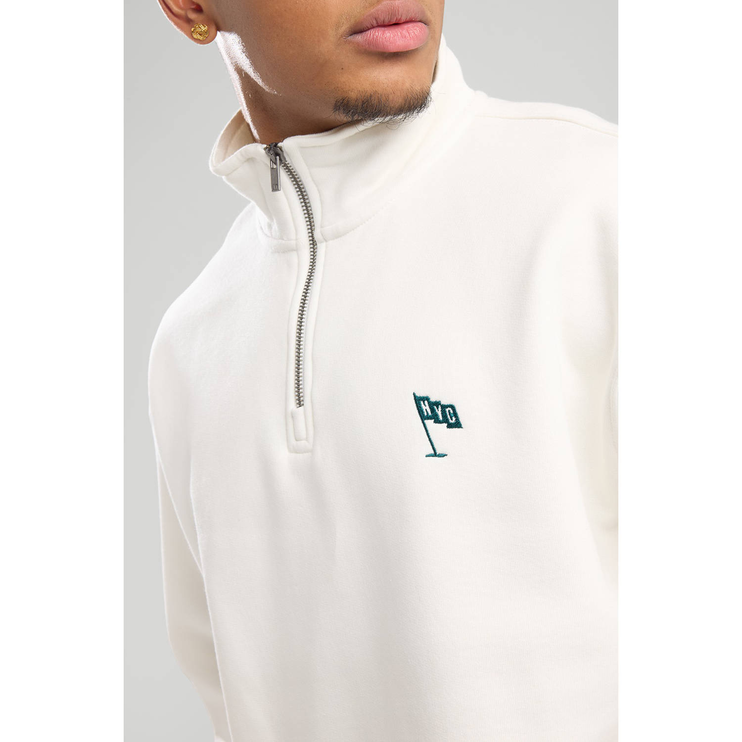 America Today sweater ecru