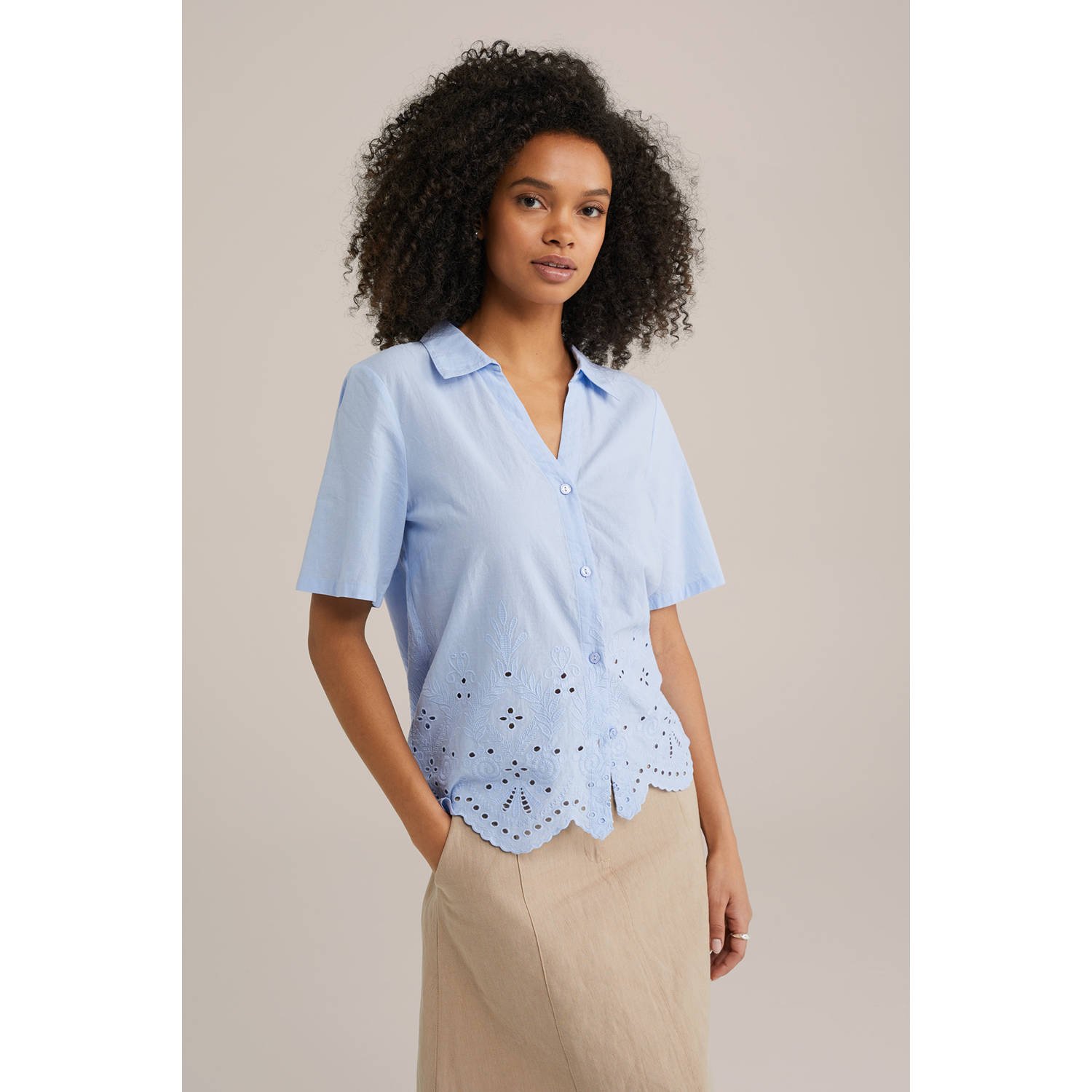 WE Fashion blouse lichtblauw broderie