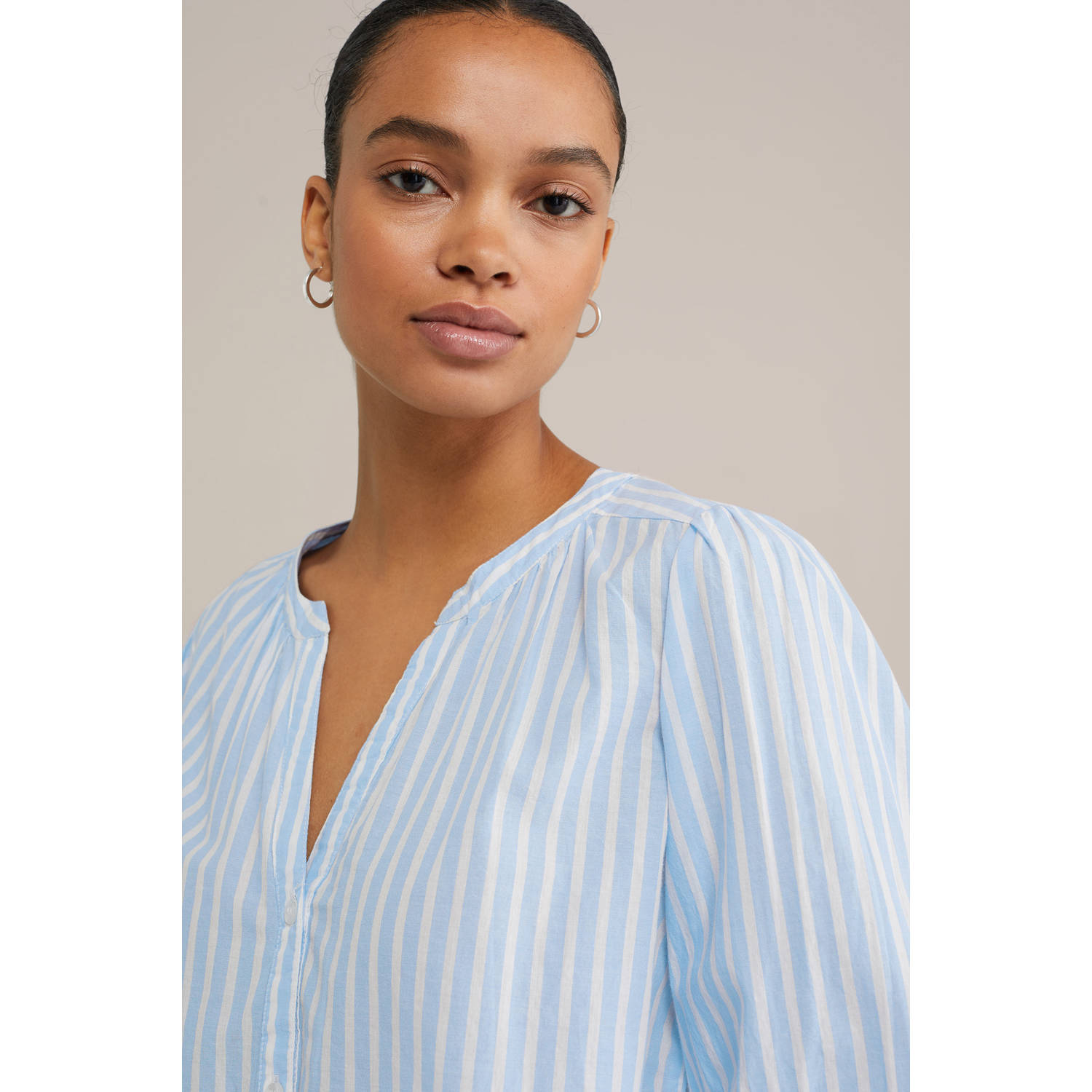 WE Fashion gestreepte blouse lichtblauw